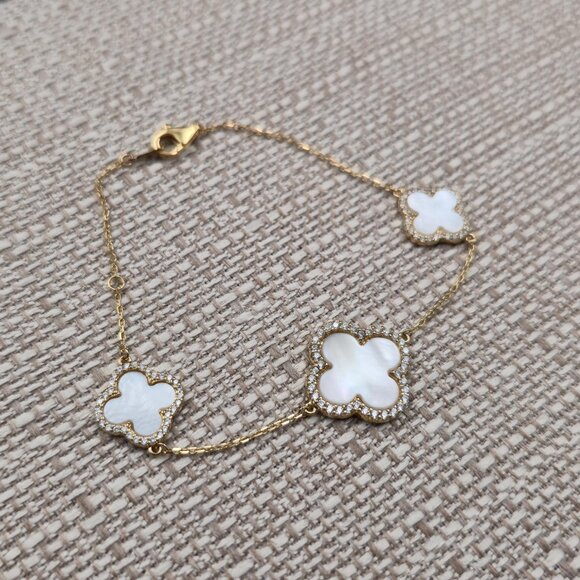 7.5 Inch Gold Over Sterling Silver White Shell And Cubic Zirconia Bracelet A6309 - Picture 2 of 7